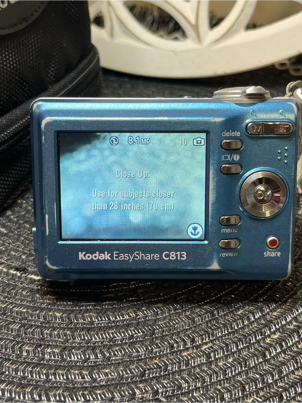 Kodak EasyShare C813 Digital Camera W/Black Carry Case In good working condition